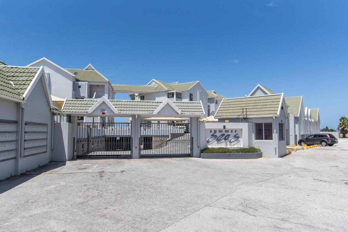 Luxury On The Beach Port Elizabeth Luaran gambar