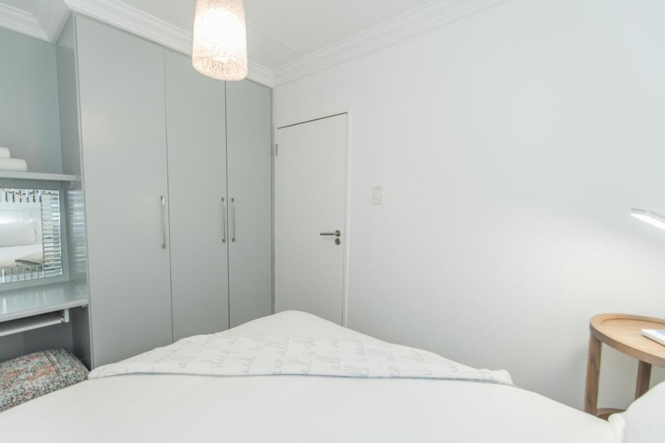 Luxury On The Beach Port Elizabeth Luaran gambar
