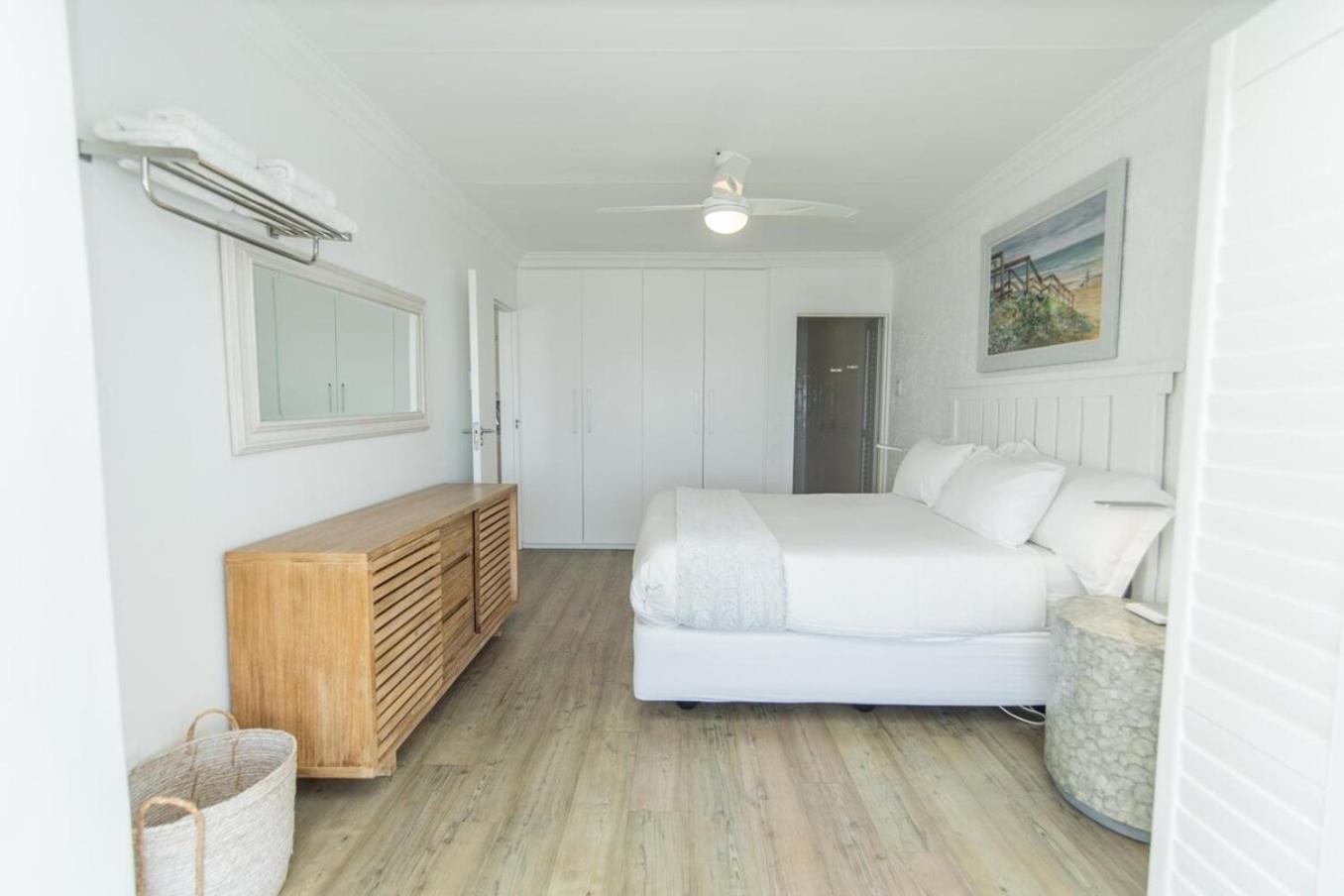 Luxury On The Beach Port Elizabeth Luaran gambar